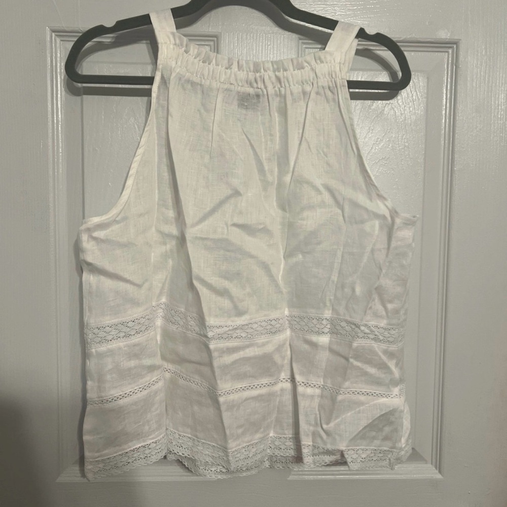 GAP White Sleeveless Blouse with Lace Detail